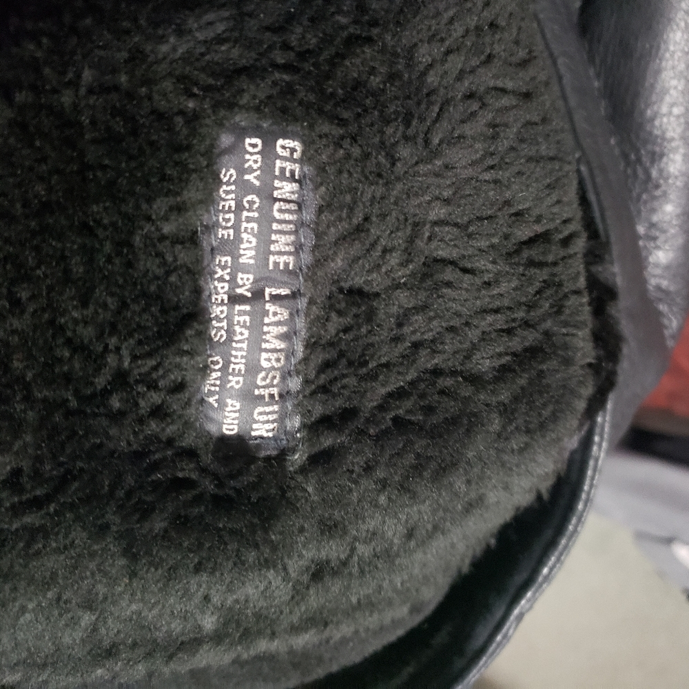 Woman Coats - Picture 4 of 4